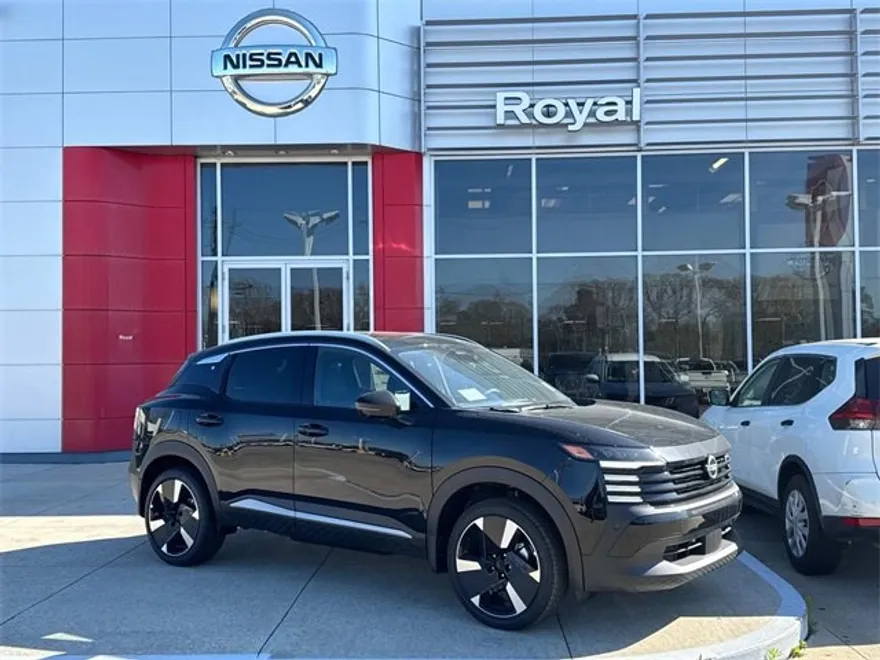 2025 Nissan Kicks SR photo 1