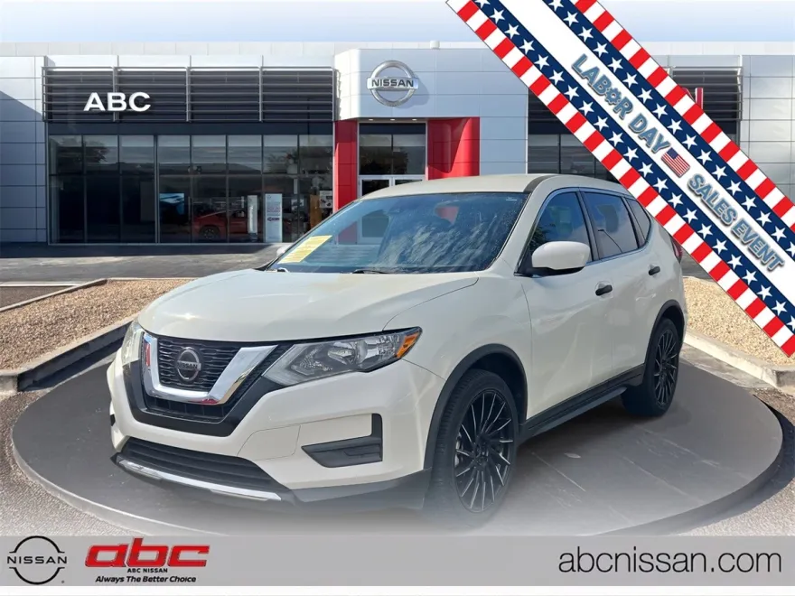 2020 Nissan Rogue S photo 1