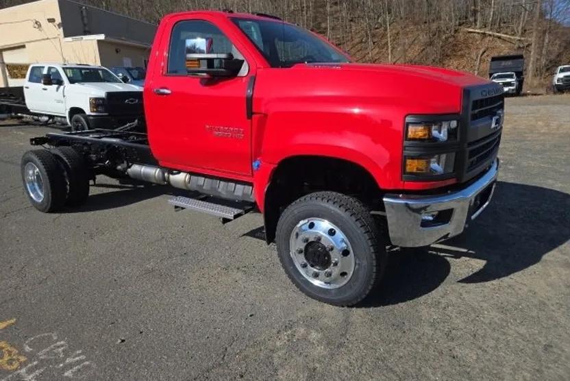 2024 Chevrolet Silverado 5500HD Work Truck photo 1