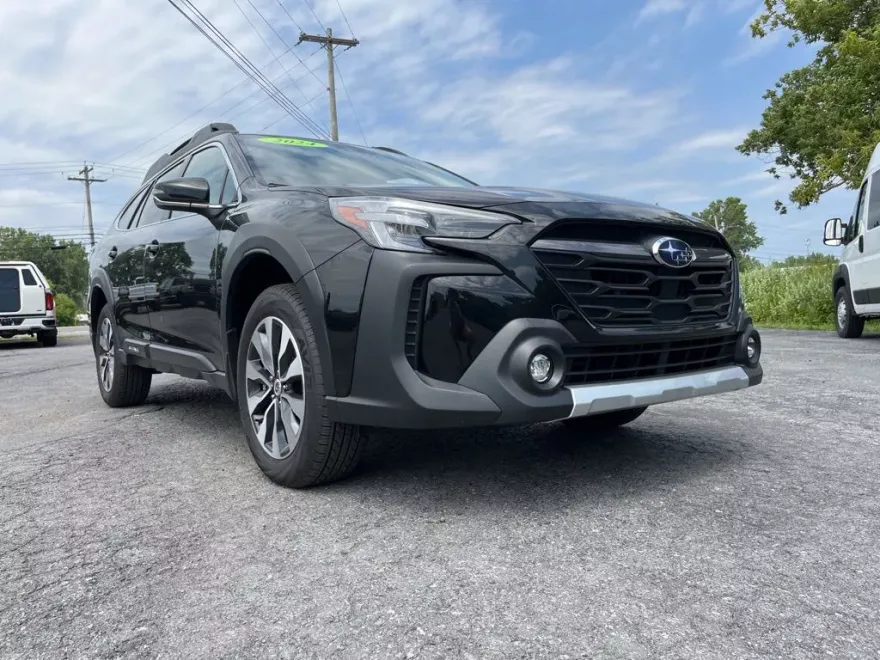 2024 Subaru Outback Limited photo 1