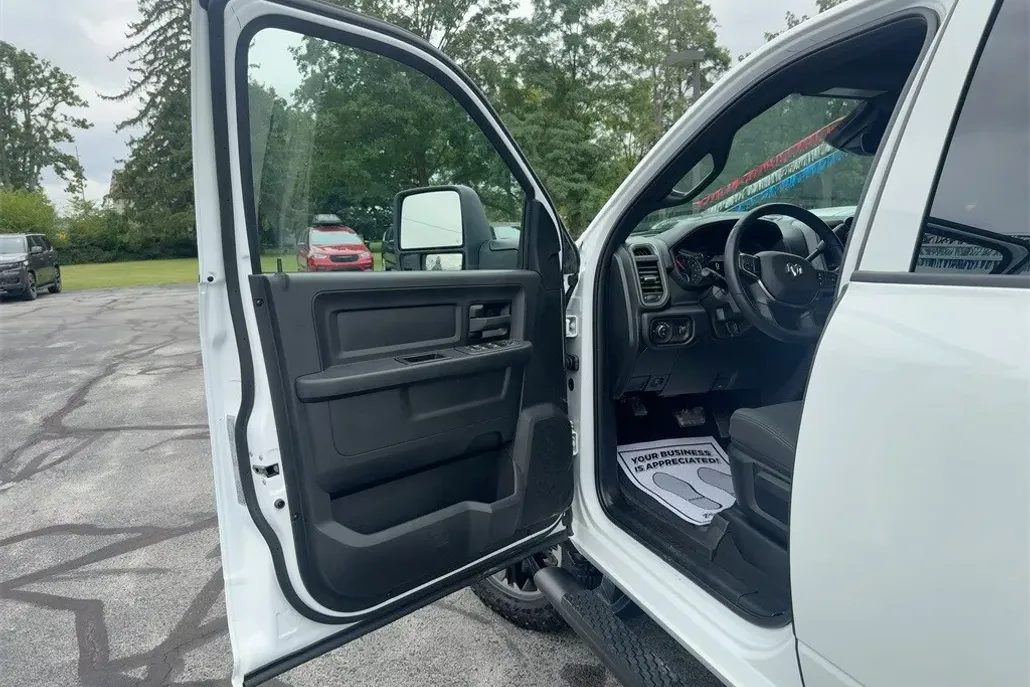 2026 Ram 2500 Tradesman photo 1