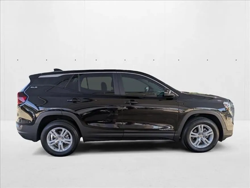 2024 Gmc Terrain SLE photo 1