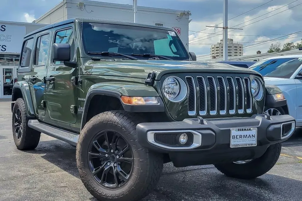 2021 Jeep Wrangler Unlimited Sahara photo 1