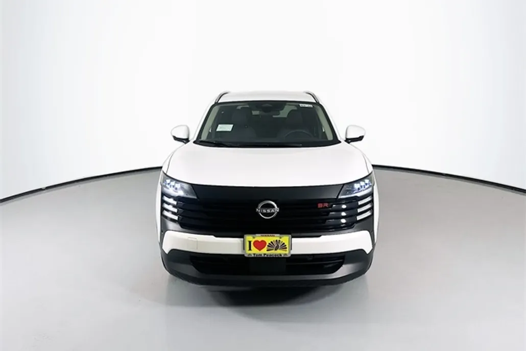 2025 Nissan Kicks SR photo 1
