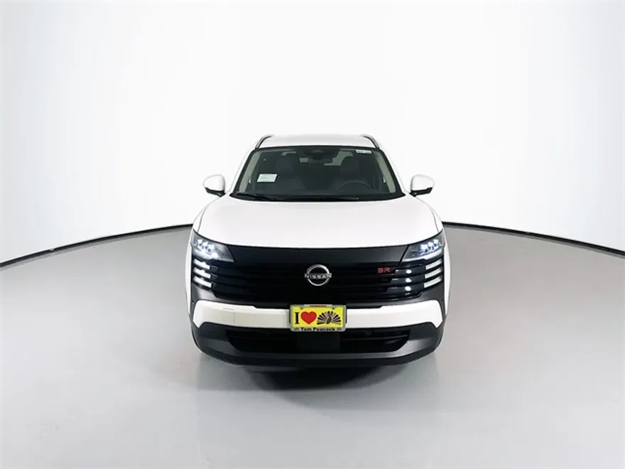 2025 Nissan Kicks SR photo 1
