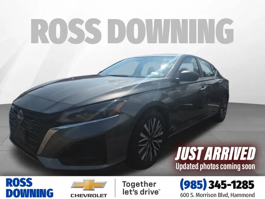 2024 Nissan Altima 2.5 SV photo 1