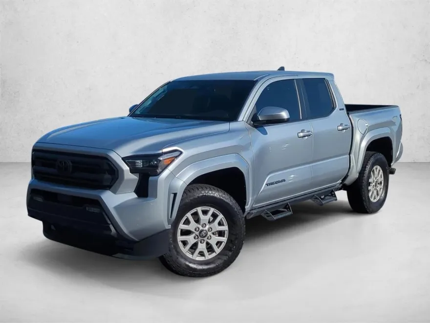 2024 Toyota Tacoma SR5 photo 1