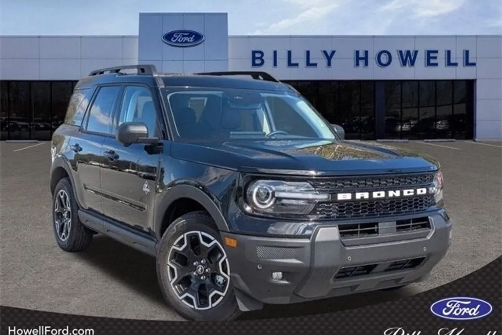 2025 Ford Bronco Sport Outer Banks photo 1
