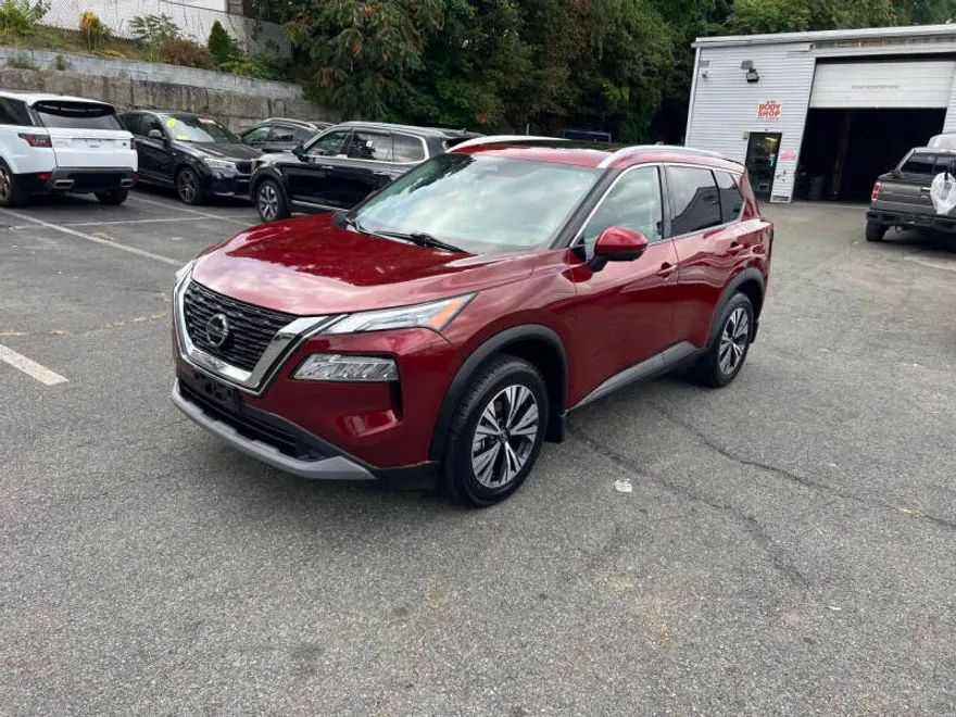 2021 Nissan Rogue SV photo 1