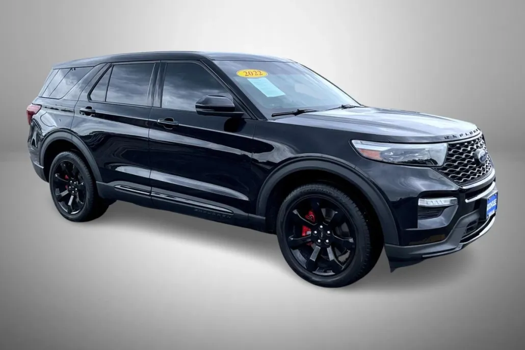 2022 Ford Explorer ST photo 1