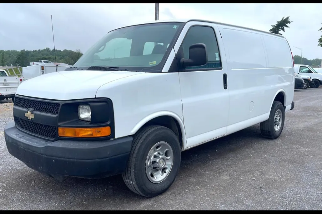 2014 Chevrolet Express 2500 Cargo photo 1