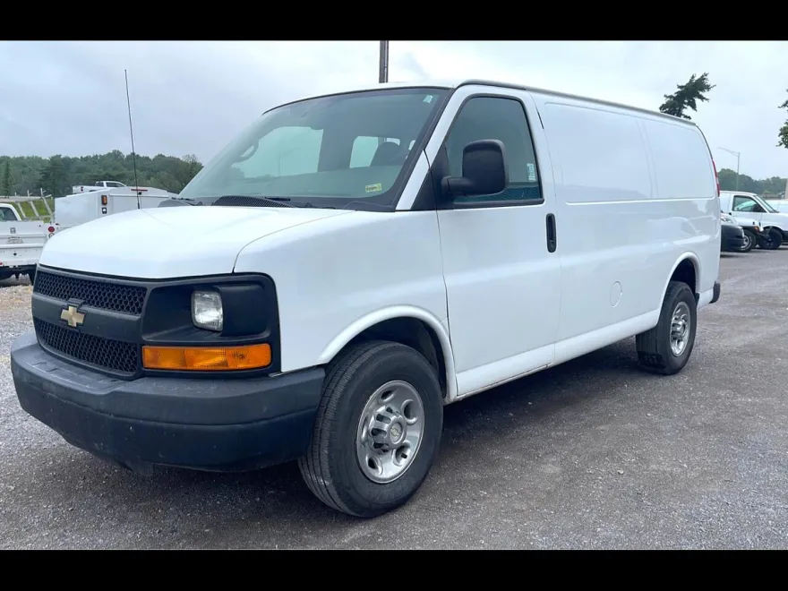 2014 Chevrolet Express 2500 Cargo photo 1