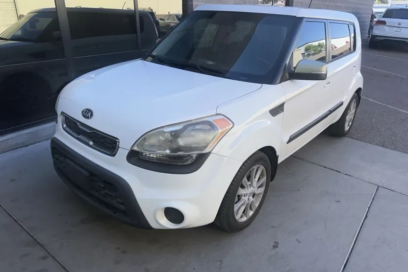 2013 Kia Soul Plus photo 1