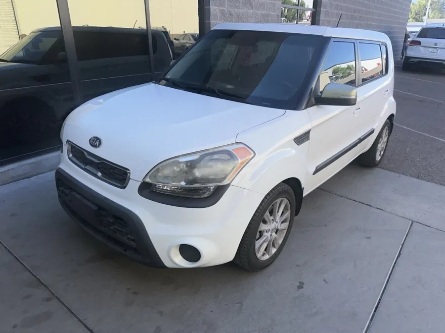 2013 Kia Soul Plus photo 1
