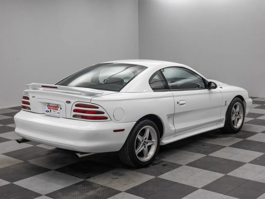1995 Ford Mustang Cobra R photo 8