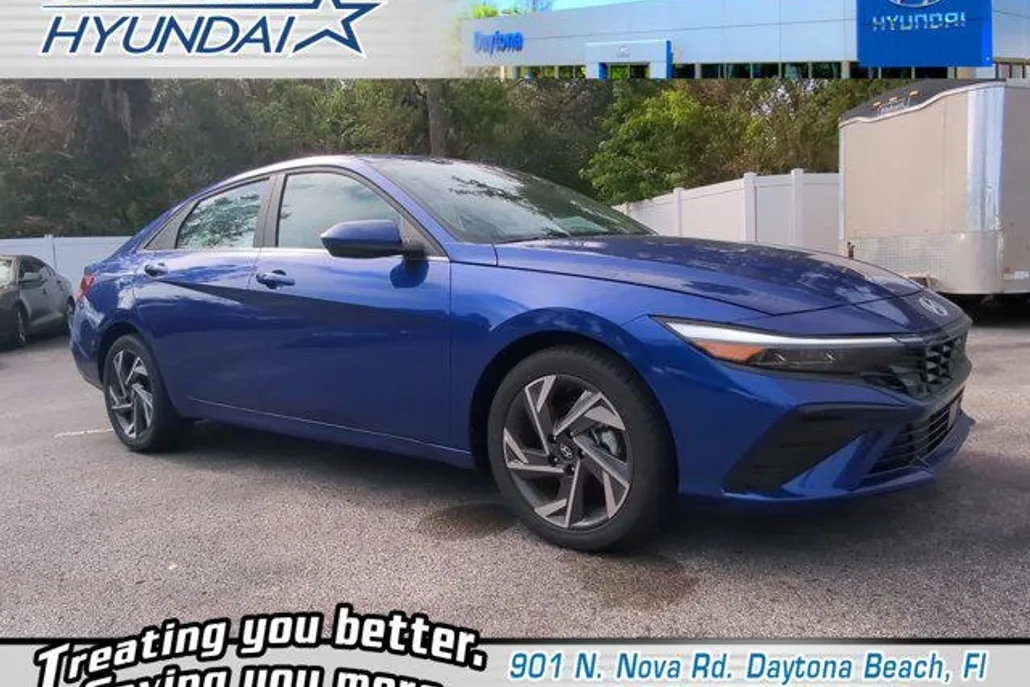 2025 Hyundai Elantra SEL Convenience photo 1