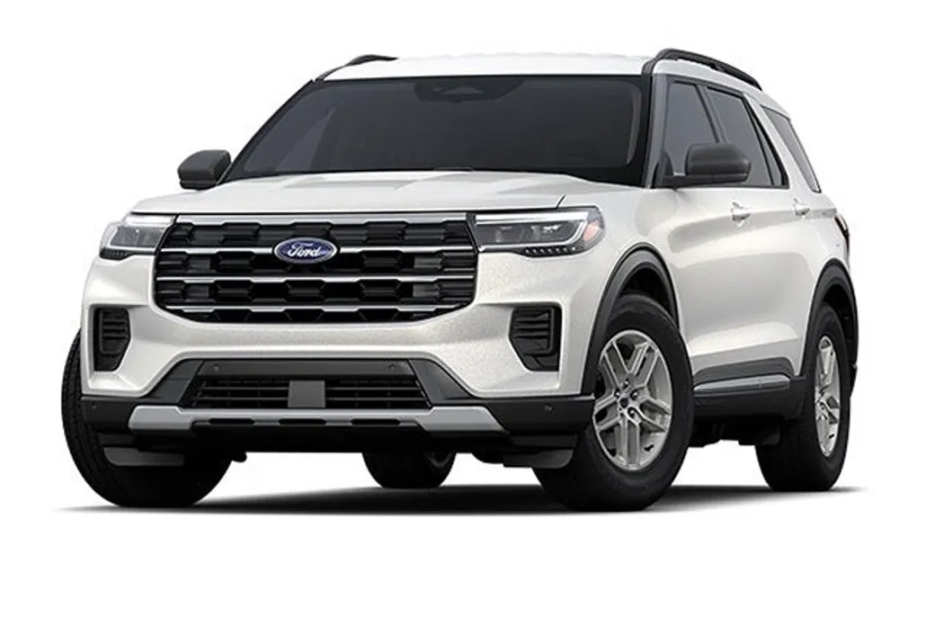 2025 Ford Explorer photo 1