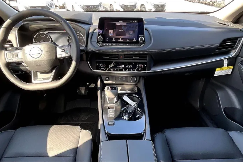 2026 Nissan Rogue SV photo 1