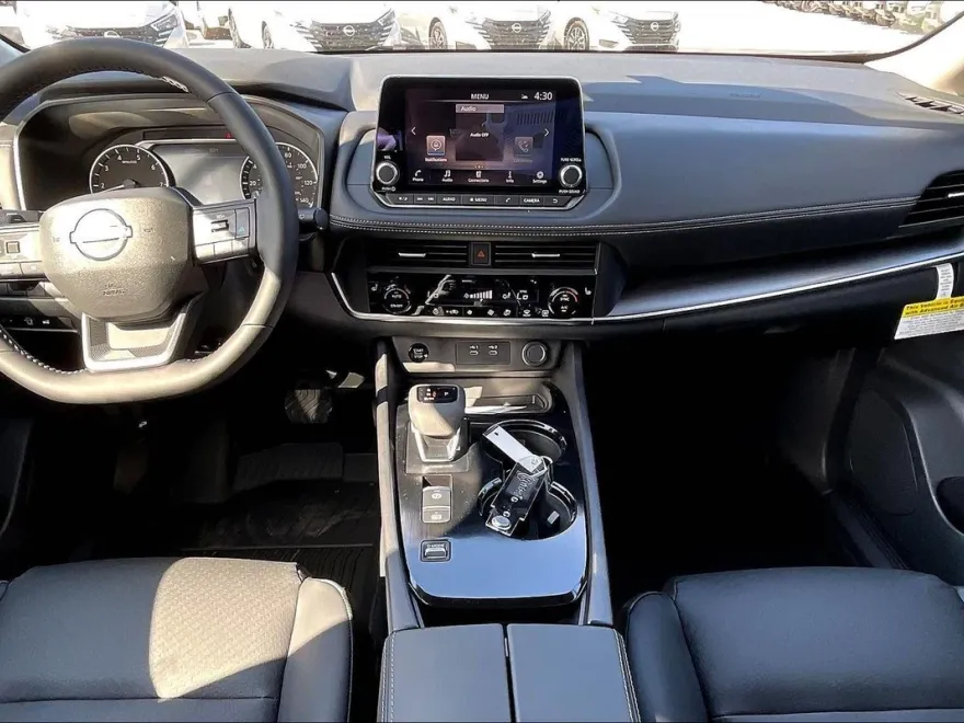 2026 Nissan Rogue SV photo 1