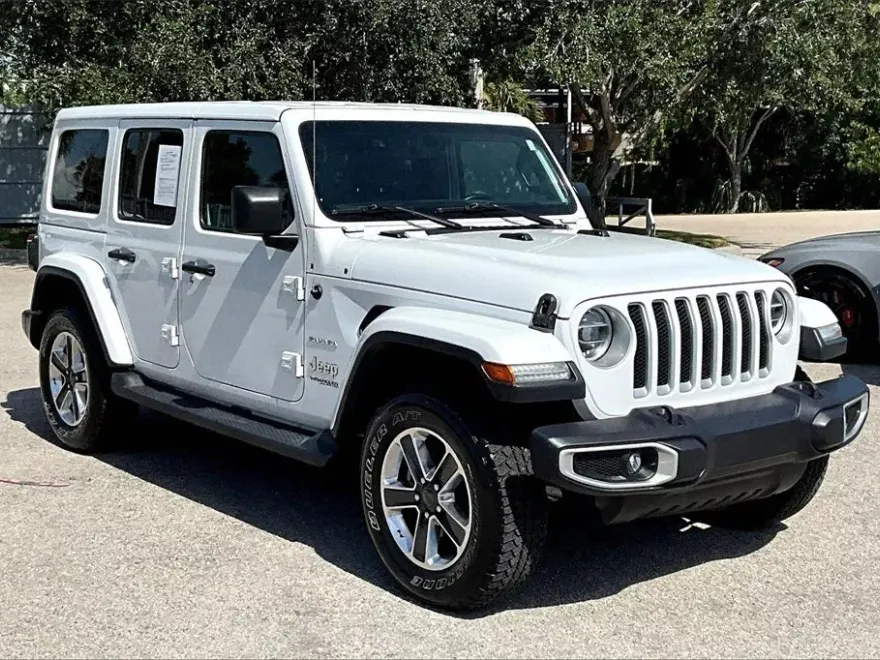 2020 Jeep Wrangler Unlimited Sahara photo 1