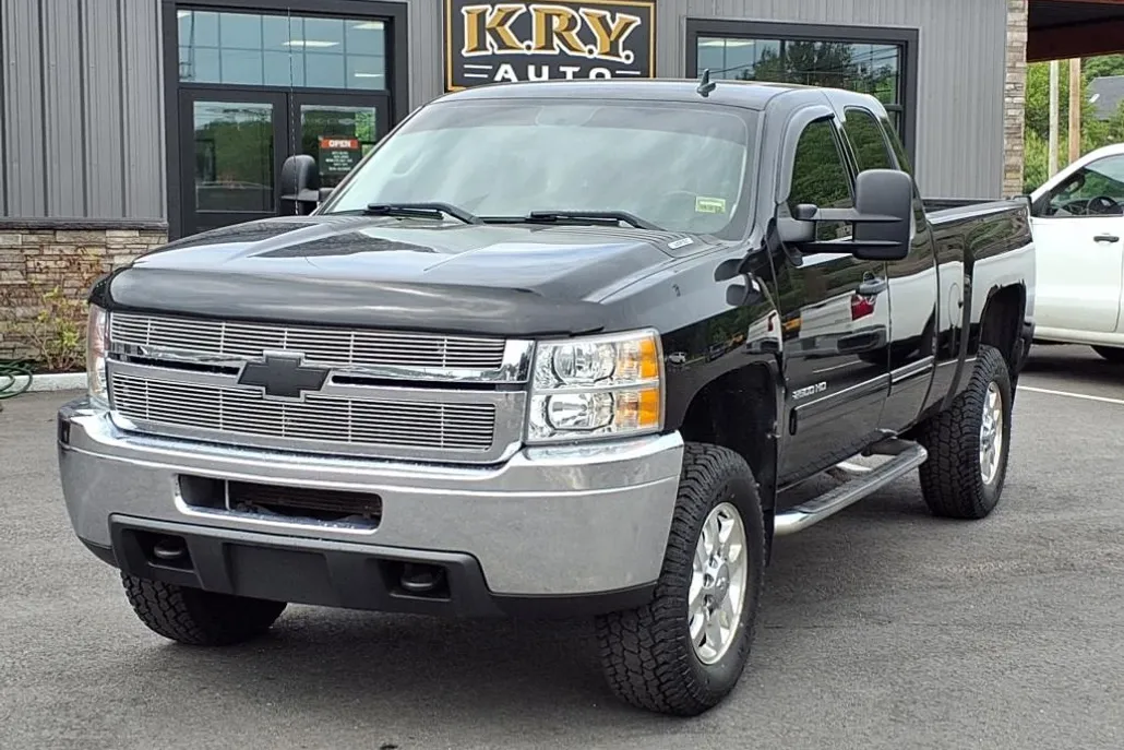 2013 Chevrolet Silverado 2500HD LT photo 1