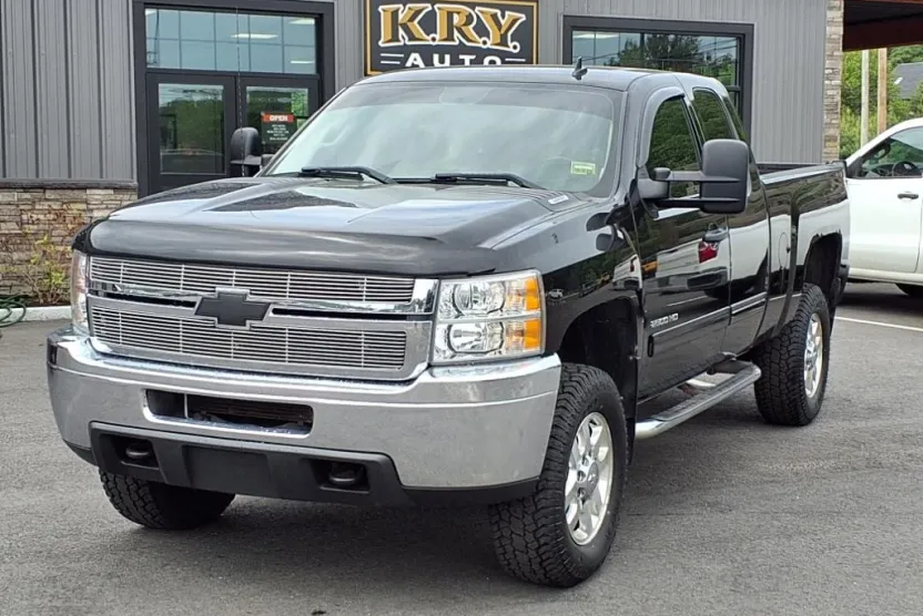 2013 Chevrolet Silverado 2500HD LT photo 1