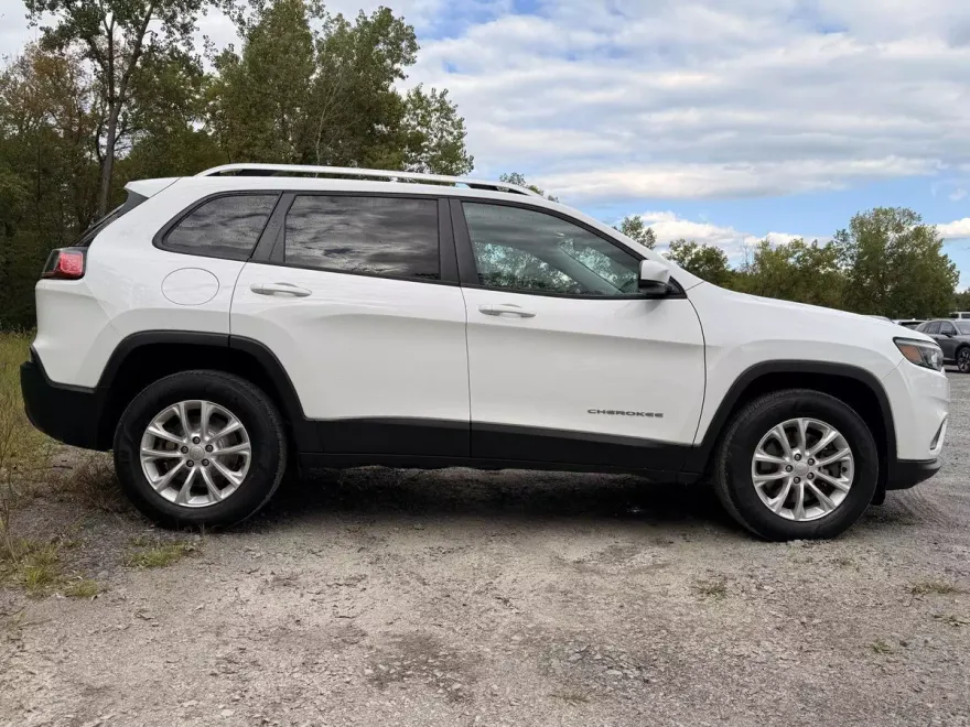 2020 Jeep Cherokee Latitude photo 1