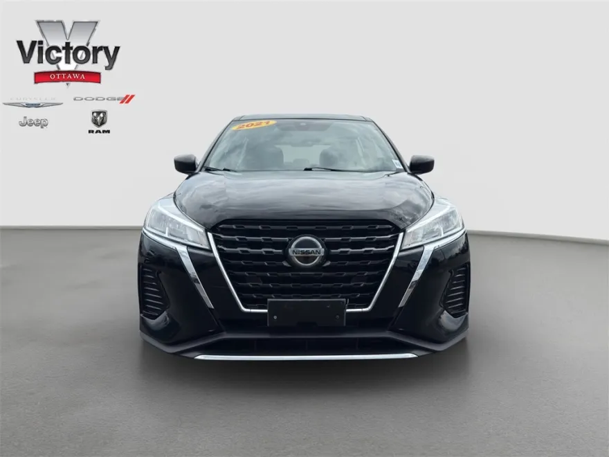 2021 Nissan Kicks S photo 2