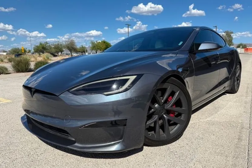 2021 Tesla Model S Plaid photo 1