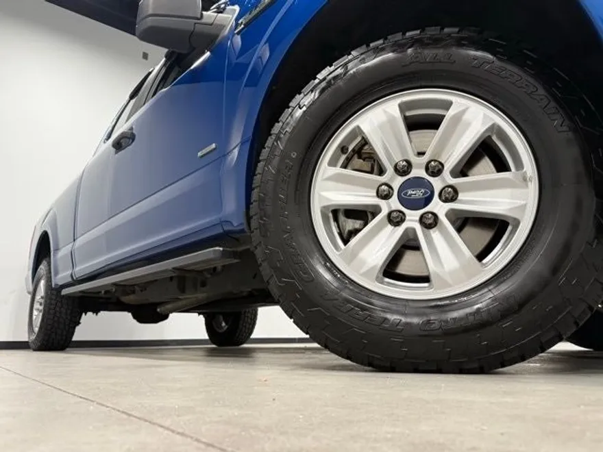 2017 Ford F-150 XL photo 1