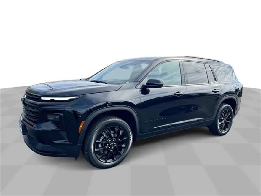 2025 Chevrolet Traverse photo 1