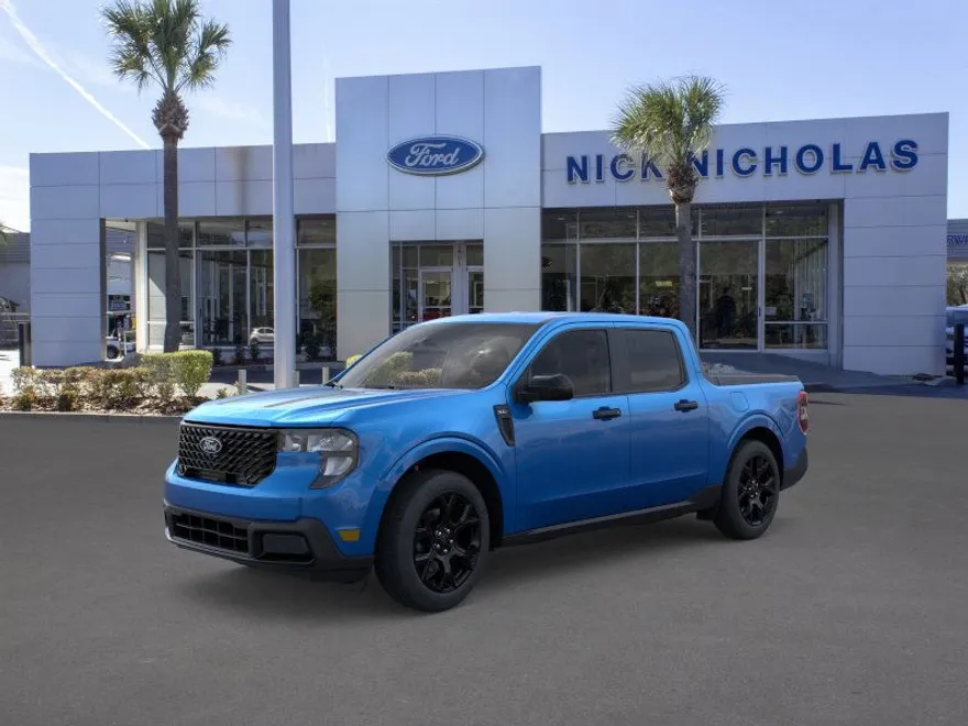 2025 Ford Maverick XLT photo 1