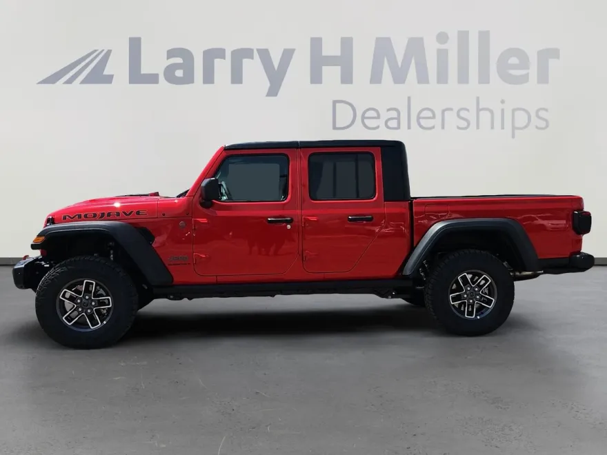 2025 Jeep Gladiator Mojave photo 1