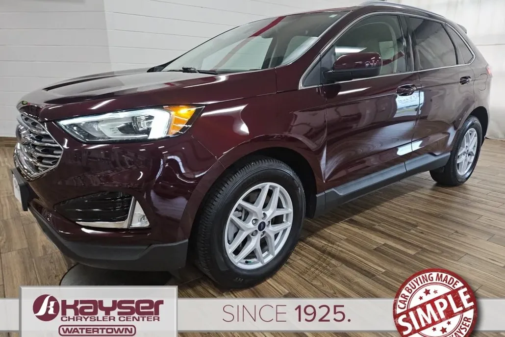 2021 Ford Edge SEL photo 1