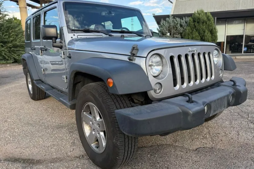 2016 Jeep Wrangler Unlimited Sport photo 1