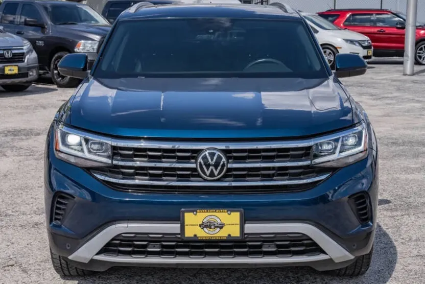 2020 Volkswagen Atlas Cross Sport SE Technology photo 1