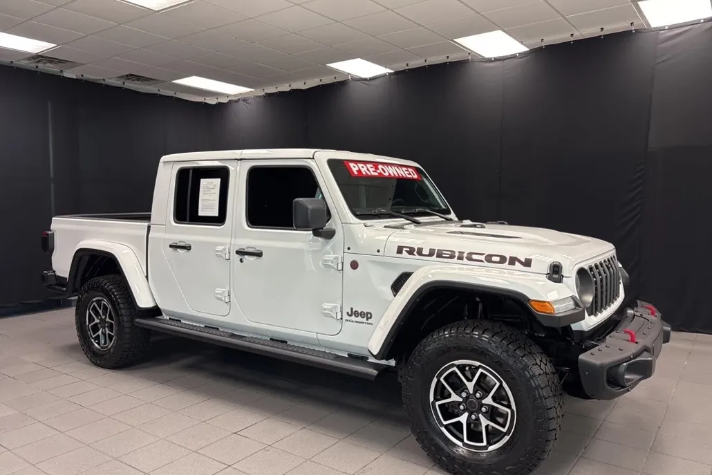 2024 Jeep Gladiator Rubicon photo 1