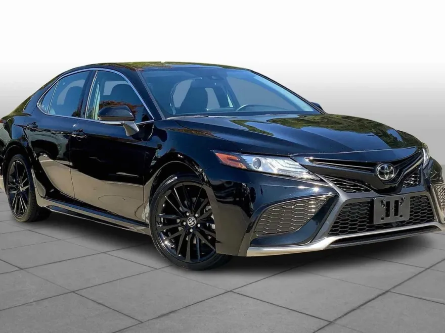 2023 Toyota Camry XSE photo 1