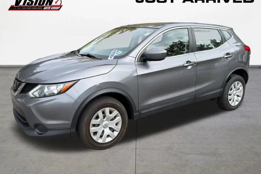 2019 Nissan Rogue Sport S photo 1