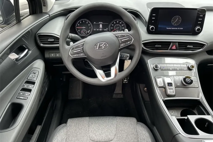 2023 Hyundai Santa Fe SE photo 1