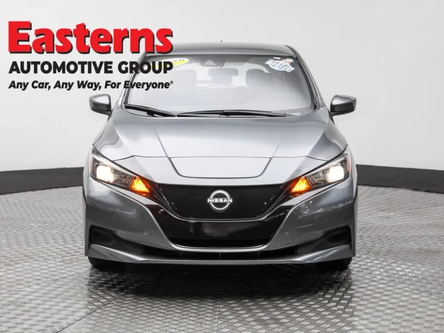 2024 Nissan Leaf S photo 1