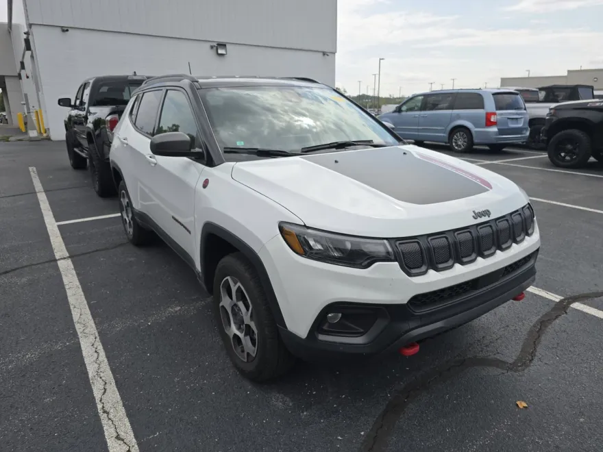 2022 Jeep Compass Trailhawk photo 1