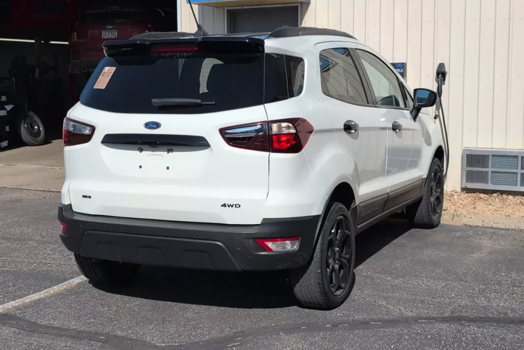 2021 Ford EcoSport SES photo 1