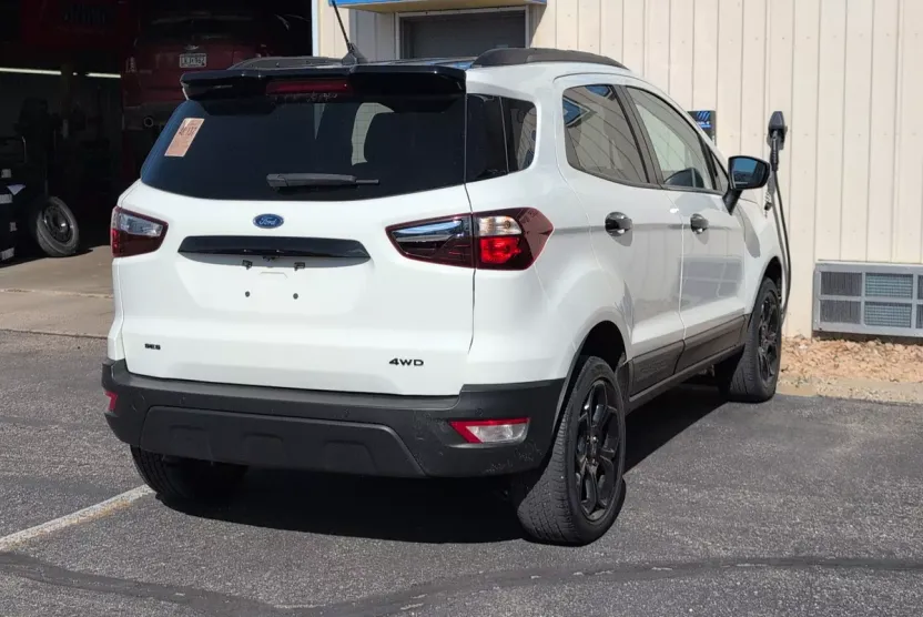 2021 Ford EcoSport SES photo 1