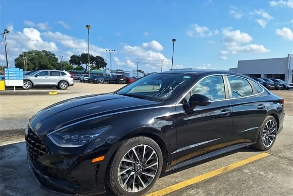 2023 Hyundai Sonata Limited photo 1