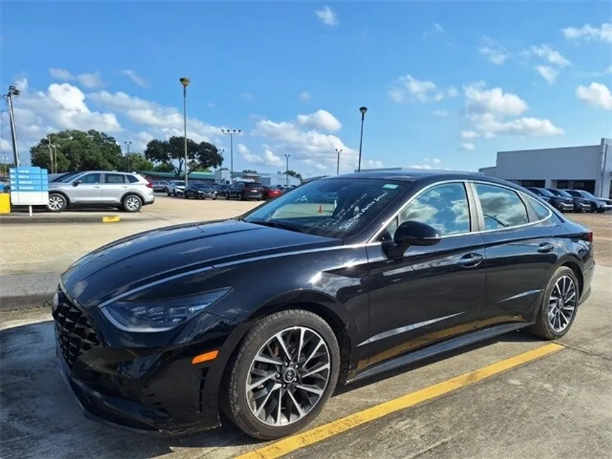 2023 Hyundai Sonata Limited photo 1