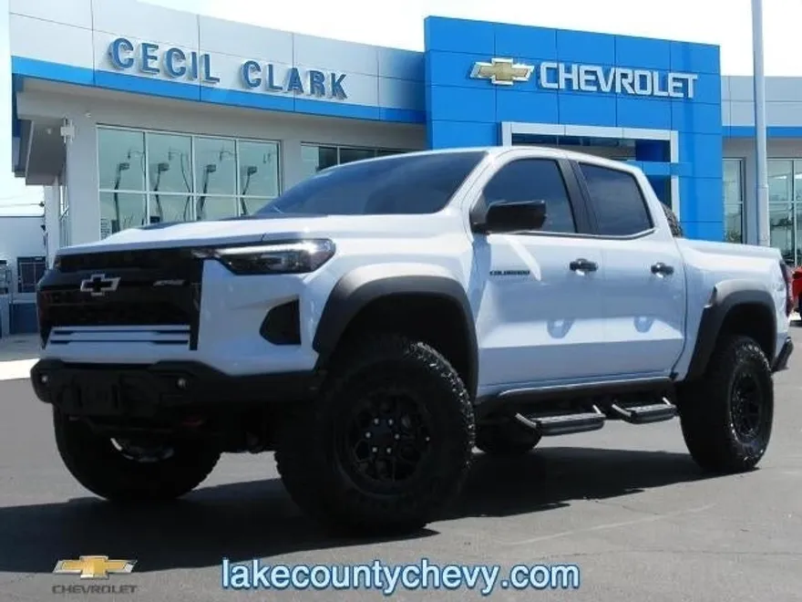 2025 Chevrolet Colorado ZR2 photo 1