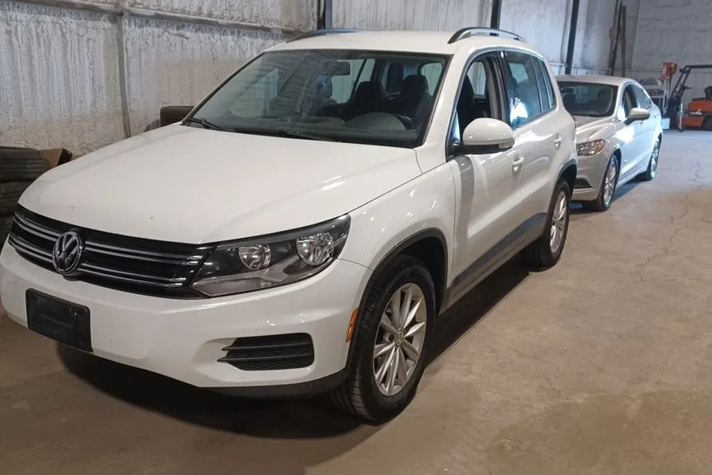 2018 Volkswagen Tiguan Limited photo 1