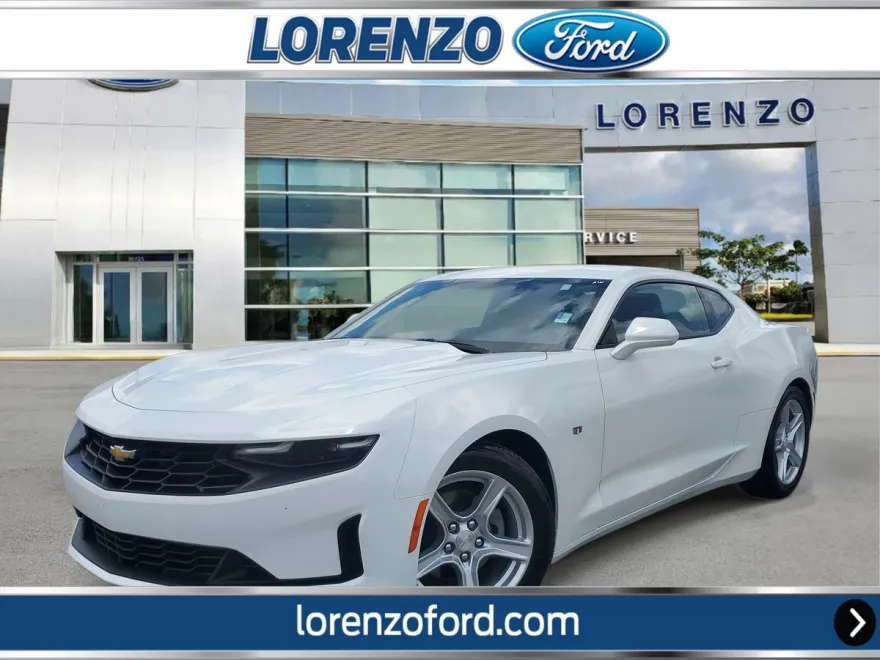 2023 Chevrolet Camaro 1LT photo 1