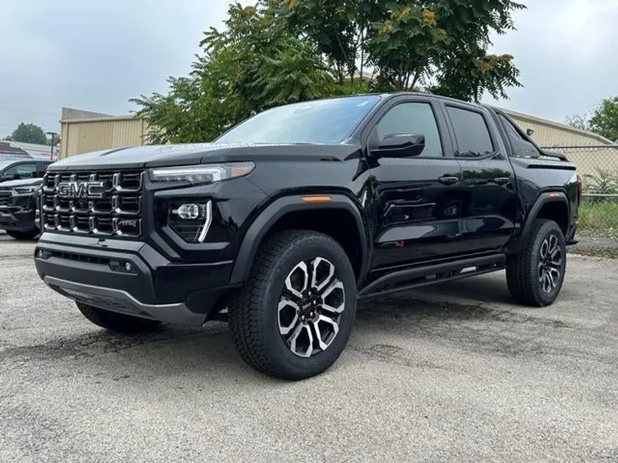 2025 Gmc Canyon AT4 photo 1